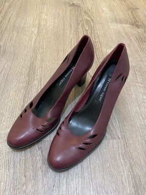 Aetienne Aigner • SZ. 8.5 women